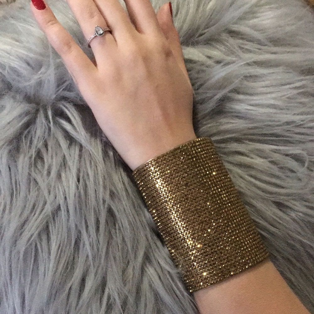 Beautiful NWT Bronze long cuff
